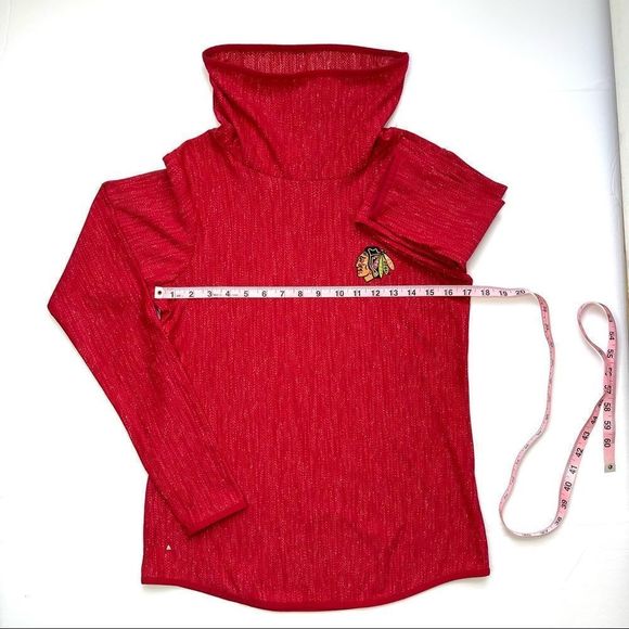 Women’s Antigua Blackhawks Equalizer Cowl Neck Red Pullover Sweatshirt Sz M - Picture 10 of 12